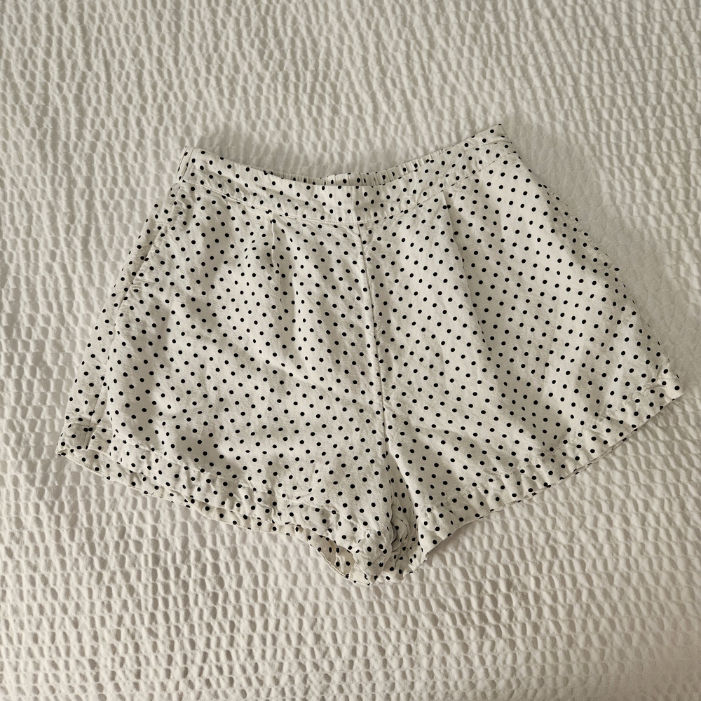 Kate Spade Polka Dot Shorts White & Black Lined Comfy & Cute Size Small